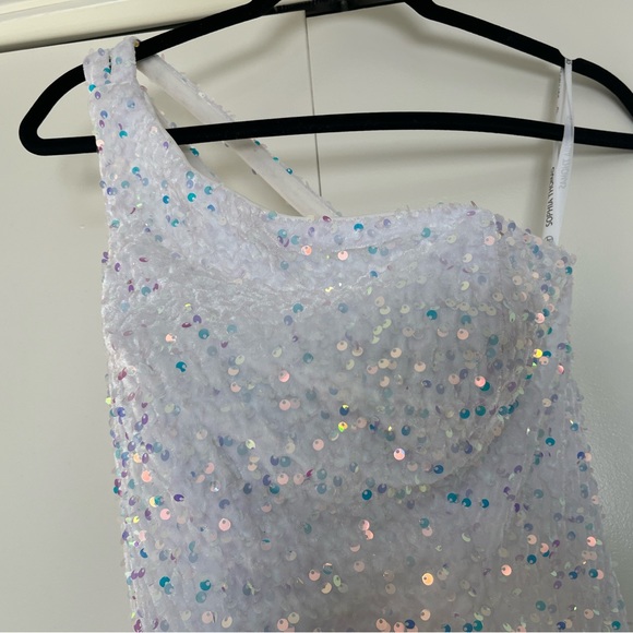 Iridescent white prom dress - Picture 1 of 13